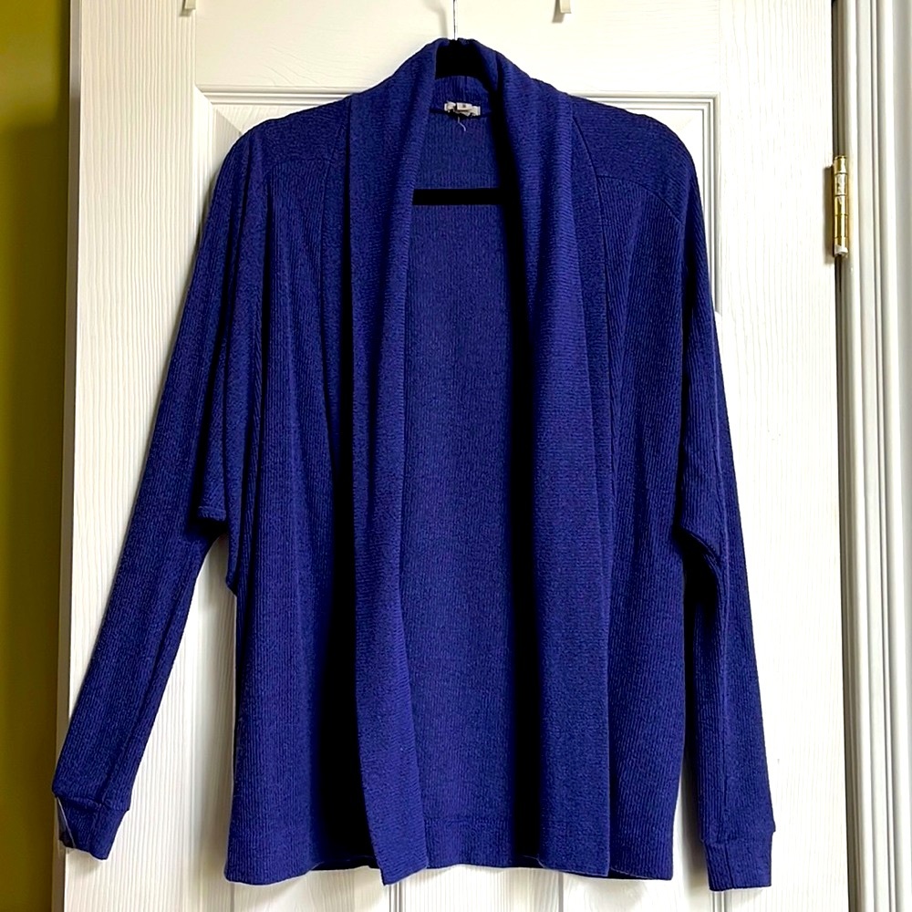 Beautiful blue Ecote size S batwing open cardigan